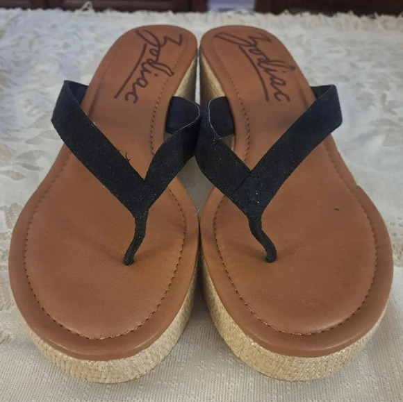 NWOT Zodiac Womens Rio Black Thong Wedge Sandals Shoes - Picture 2 of 5